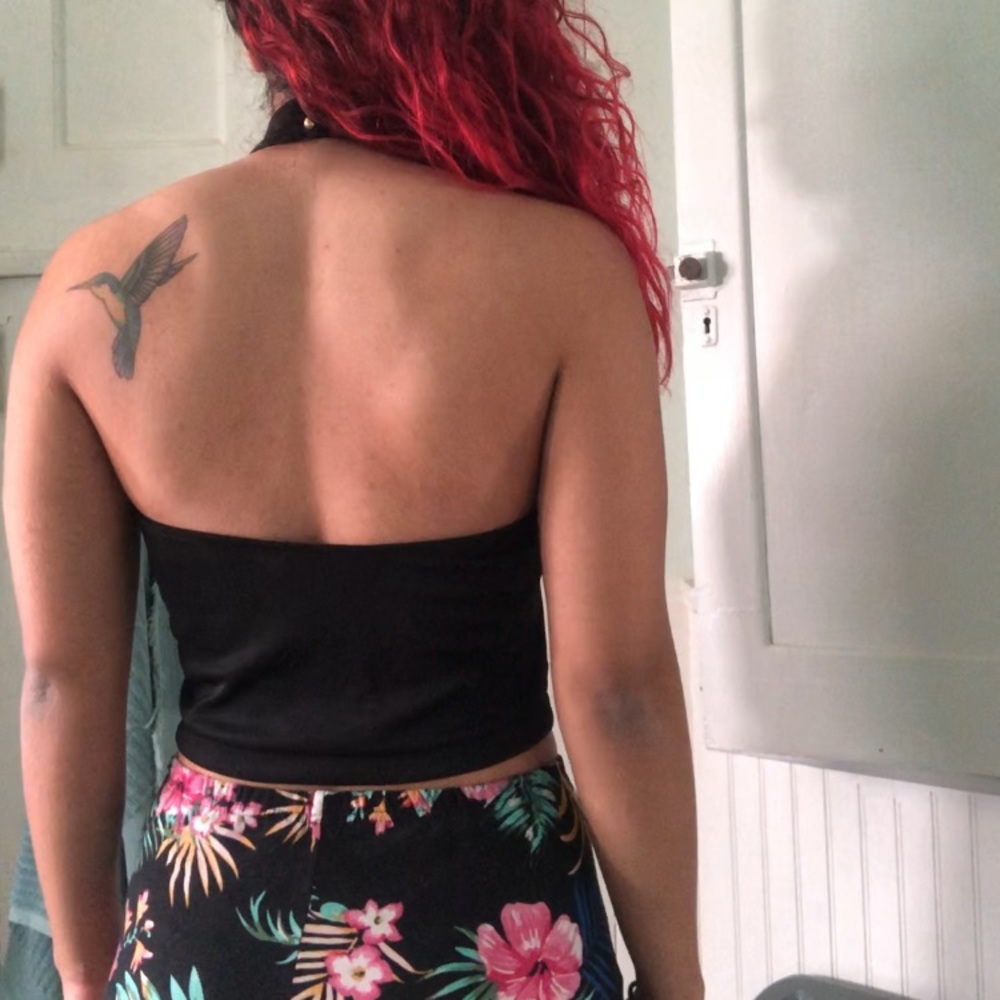 Backless crop top - Picture 3 of 6